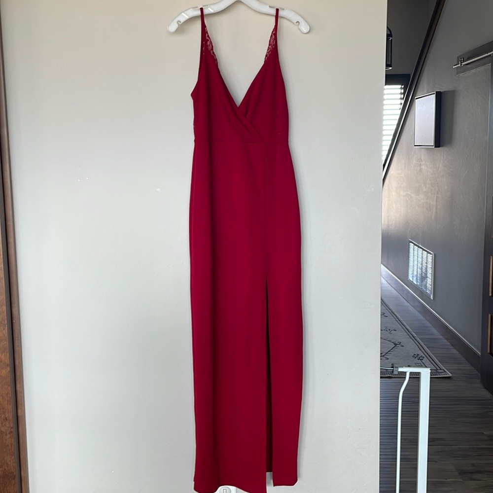 Lulu’s lace back dress